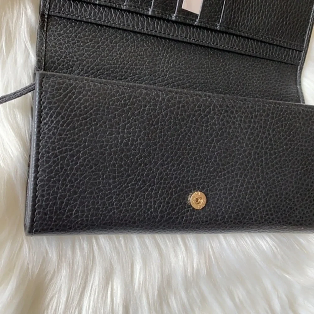 GUCCI NEW W. INCLUSIONS ⭐️🌑⭐️SWING PEBBLED LEATHER LONG TRI-FOLD OVER WALLET NWT
